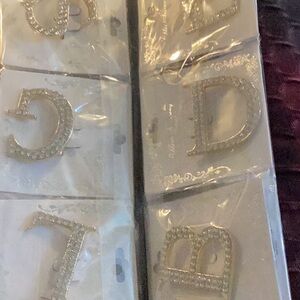 12 PIECES SILVER TONE WHOLESALE BROOCHES